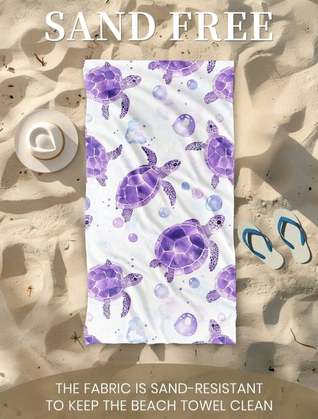 Serviette de plage tortue mauve anti-sable sur la plage